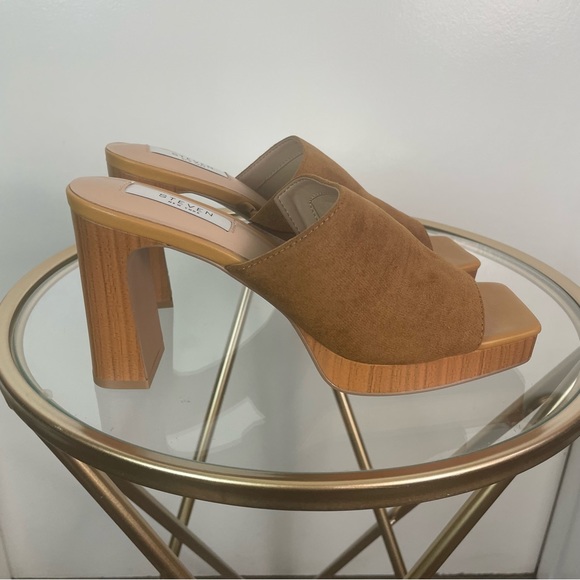 Steven New York Pamela High Heel Sandals 9 Sz Tan Color Weekend Vacation NWT - Picture 5 of 10